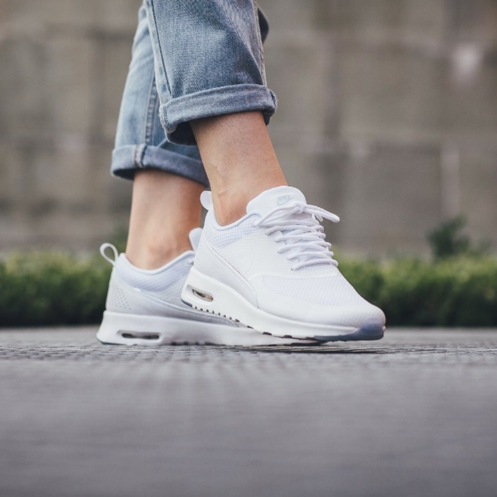 NWOB Nike air max thea white iridescent Size 12